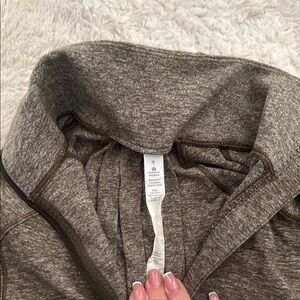 Lululemon VEUC long sleeve heathered Army green half zip